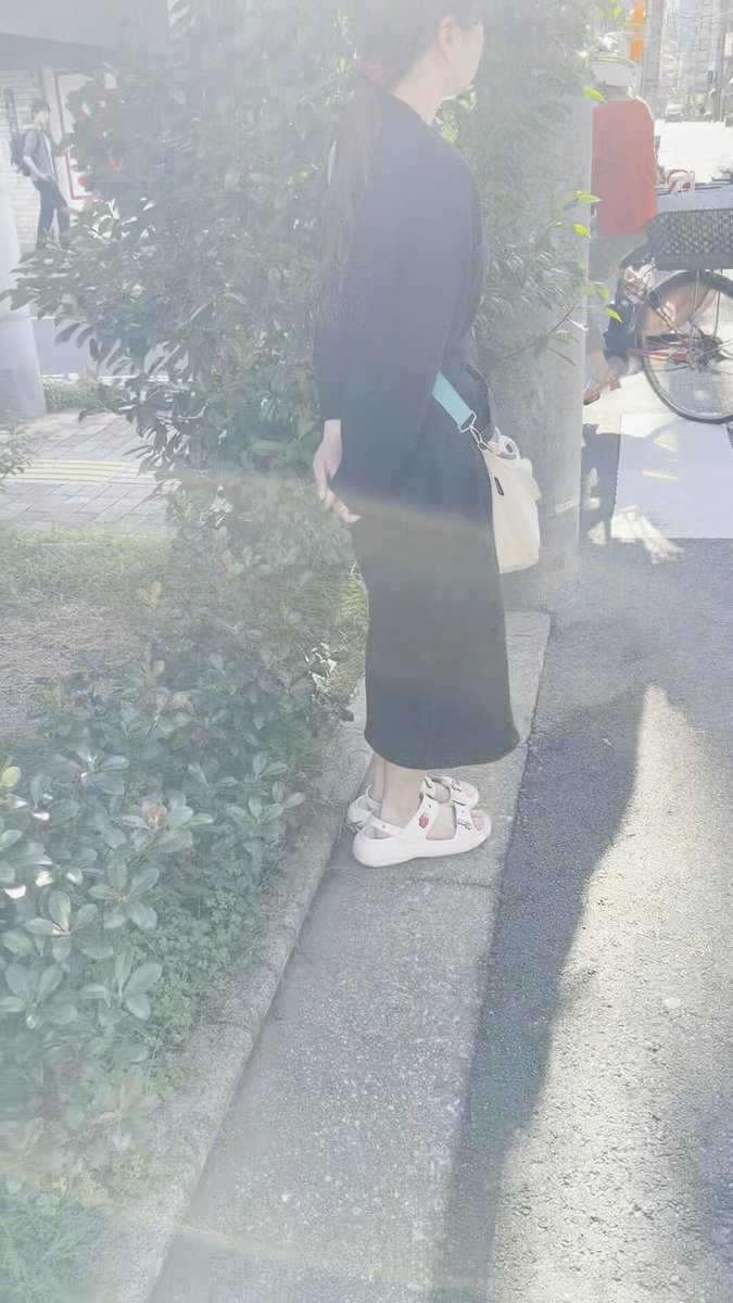 晒すわ。アプリでマッチしたBBA。 
写真詐欺すぎるってマジで💢💢💢💢💢 
待ち合わせで会ったら写真と全然違うBBAじゃねえか。
