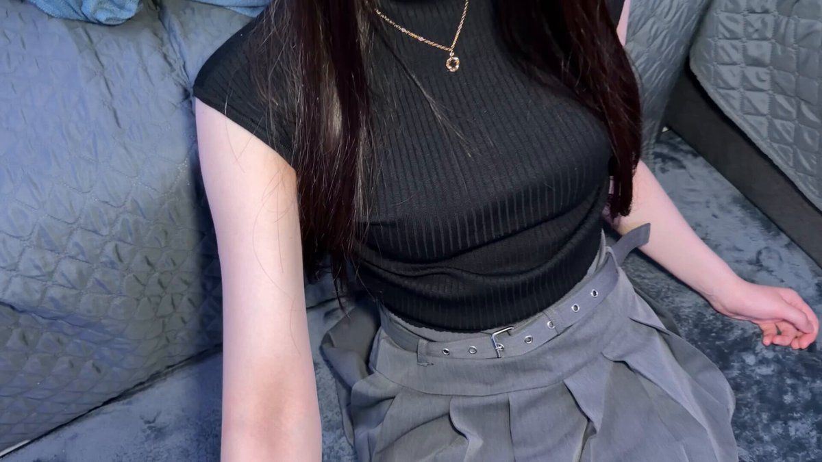 顔超可愛くて体も色白でエロいチートみたいな女の子が遊びに来たからデカチンでしっかり大量生中してきたよん、初潮吹きして戸惑ってたよん