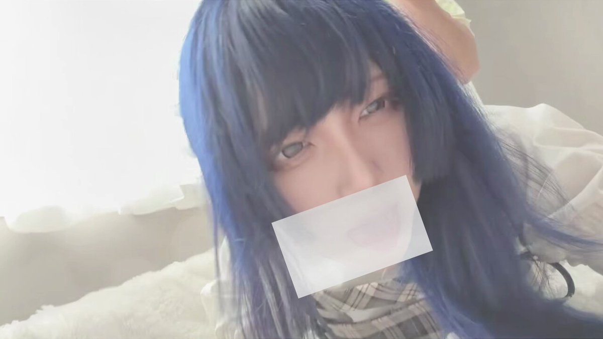 青髪美女とパレ搬即